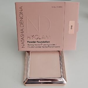 Natasha Denona Hy-Glam Powder Foundation - Soft Beige
